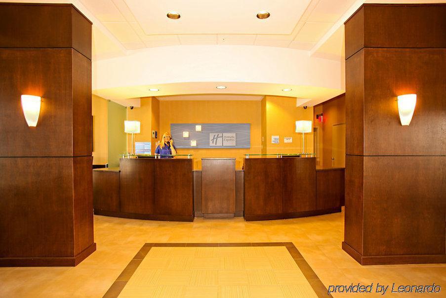 هوليداي إن إكسبريس دايتونا بيتش شورز Daytona Beach Shores المظهر الداخلي الصورة