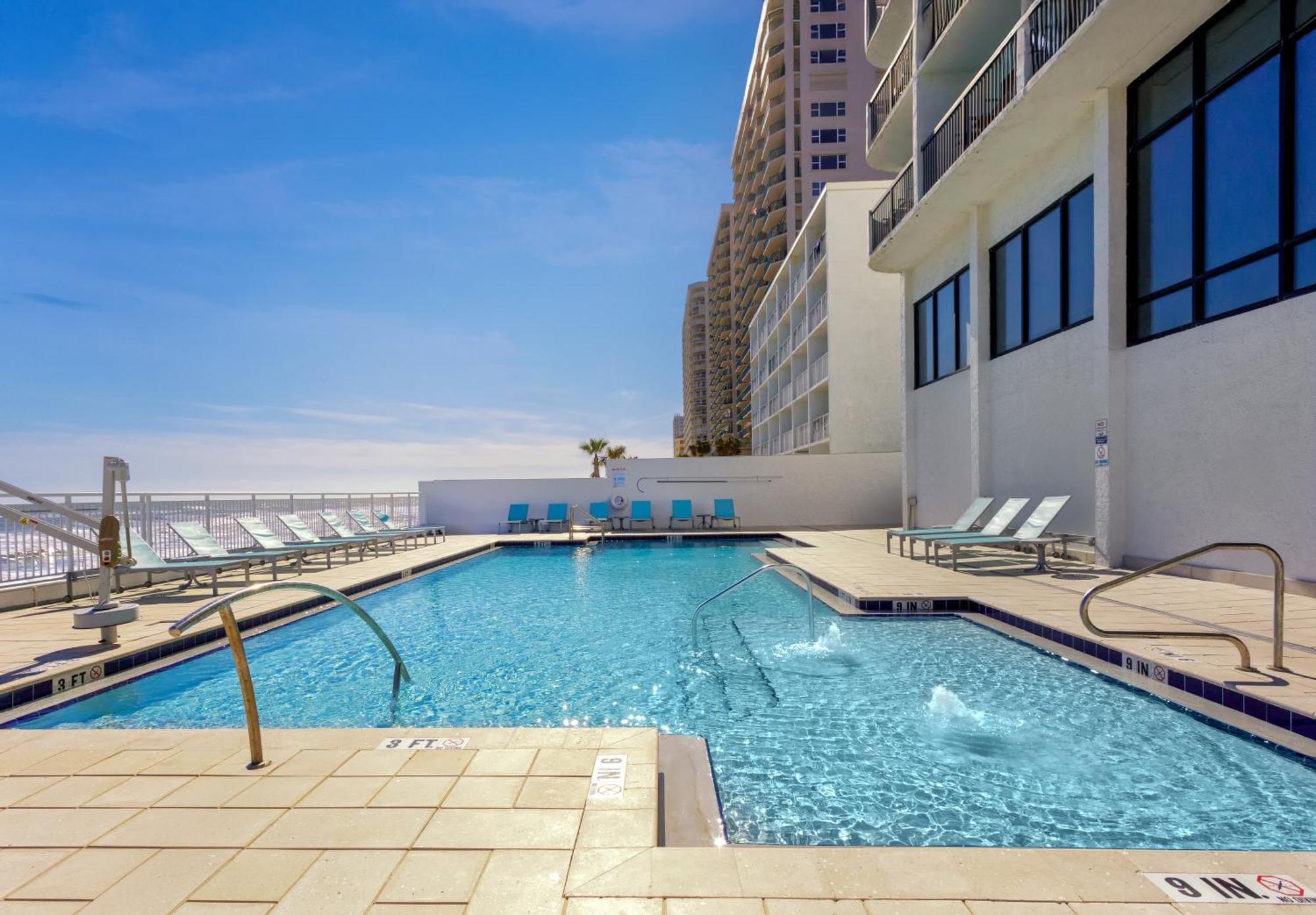هوليداي إن إكسبريس دايتونا بيتش شورز Daytona Beach Shores المظهر الخارجي الصورة