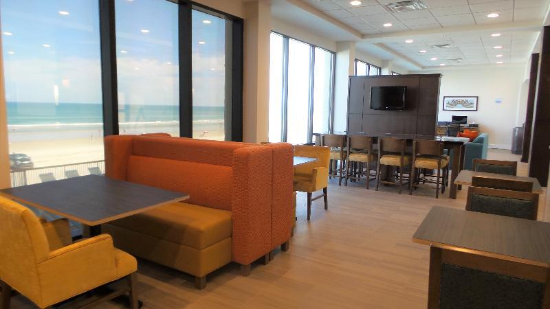 هوليداي إن إكسبريس دايتونا بيتش شورز Daytona Beach Shores المظهر الخارجي الصورة